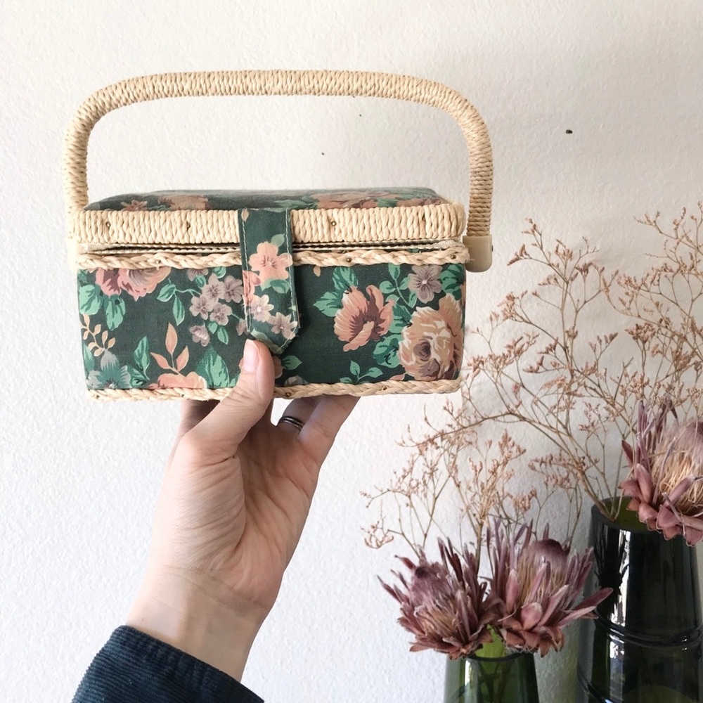 90s Vintage Small Sewing Box